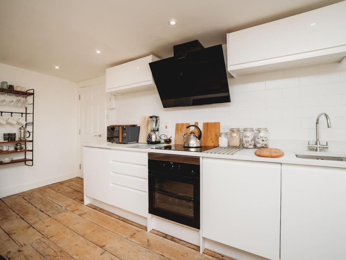 Pass The Keys Stylish 2 Bed Eco Flat In The Heart Of Bath Apartment Екстериор снимка