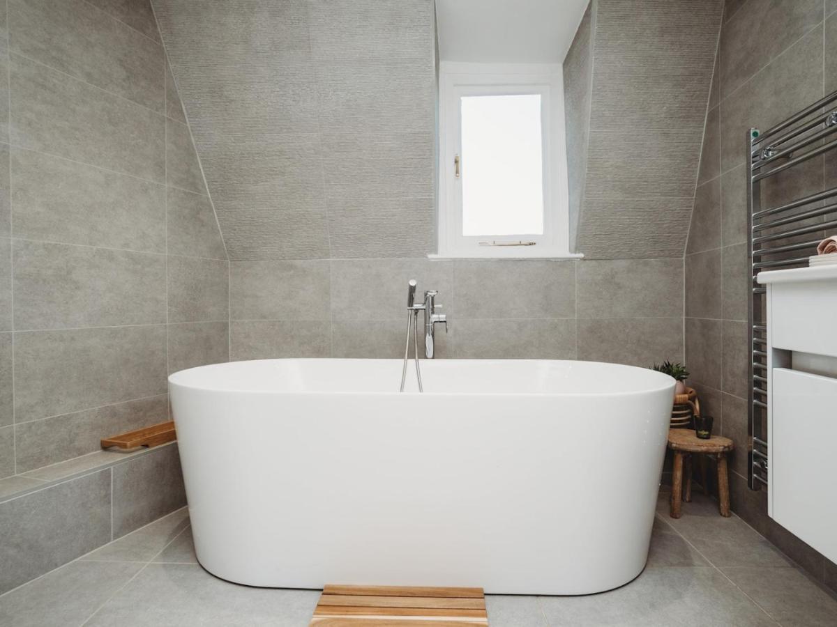 Pass The Keys Stylish 2 Bed Eco Flat In The Heart Of Bath Apartment Екстериор снимка