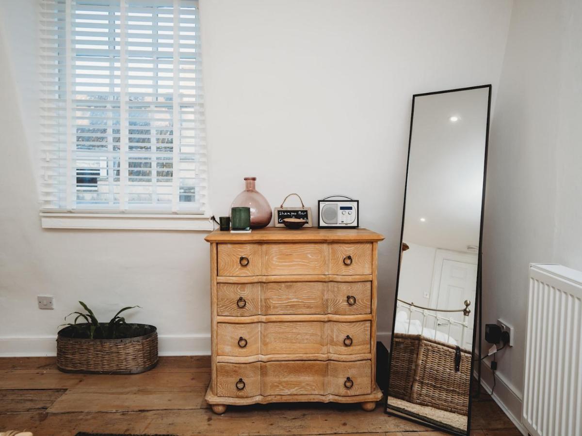 Pass The Keys Stylish 2 Bed Eco Flat In The Heart Of Bath Apartment Екстериор снимка