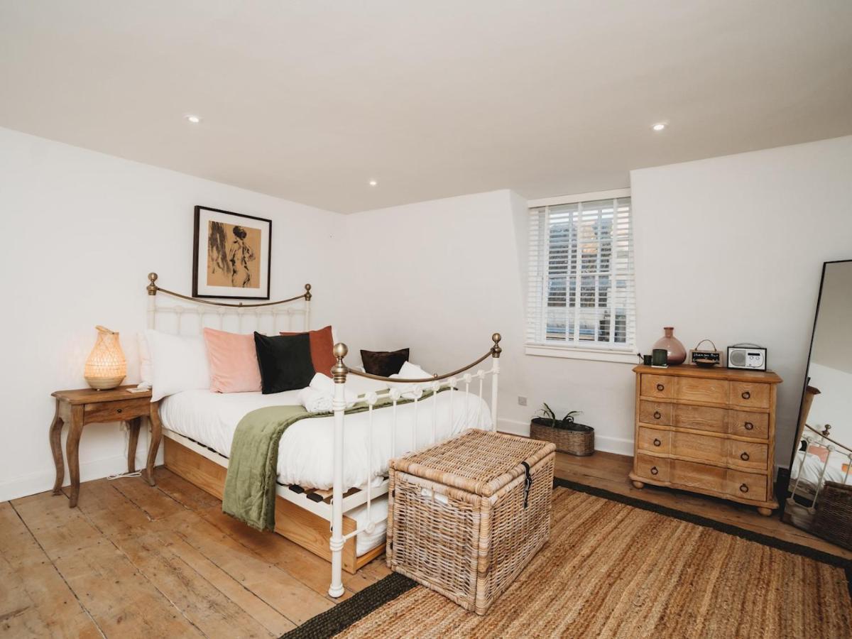Pass The Keys Stylish 2 Bed Eco Flat In The Heart Of Bath Apartment Екстериор снимка